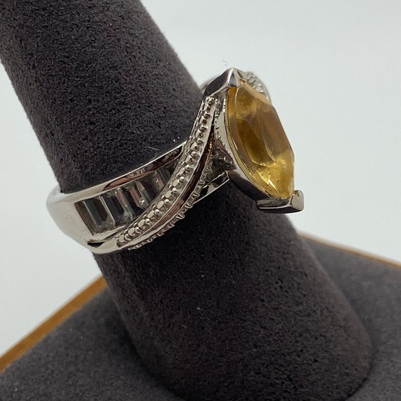 Sterling Silver Twisted Citrine Ring • Size 8 - Picture 4 of 4